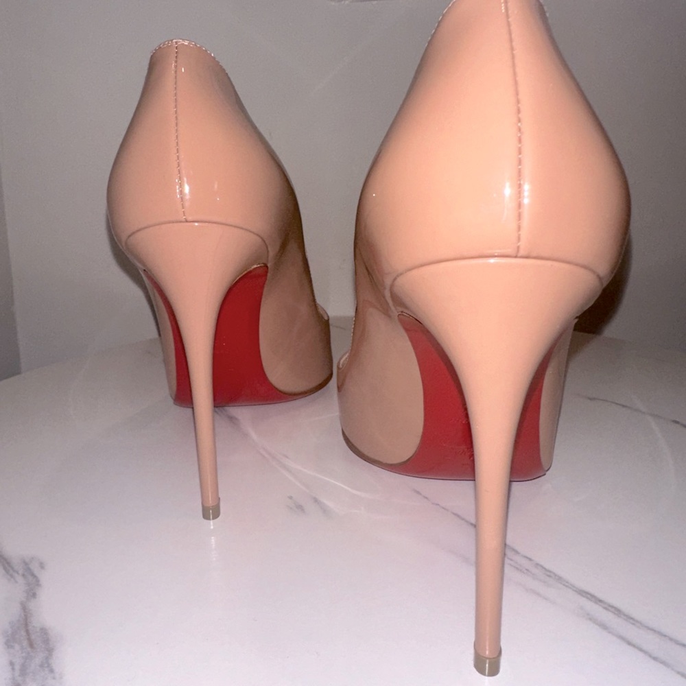 Christian Louboutin Pigalle Follies 100 patent-leather pumps